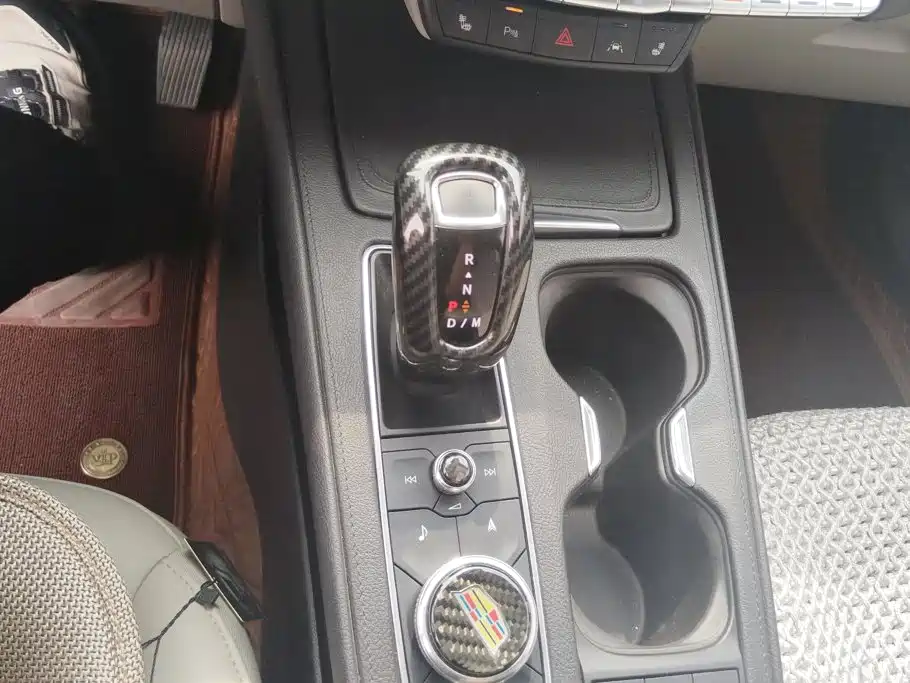 Cadillac XT4 — миниатюра 16