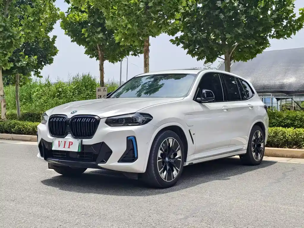 BMW iX3 2022 Create Leader Type