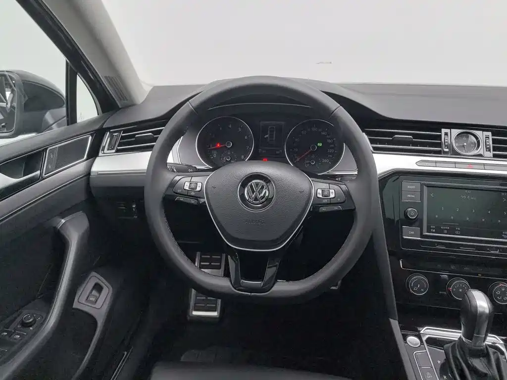 Volkswagen Magotan — миниатюра 11