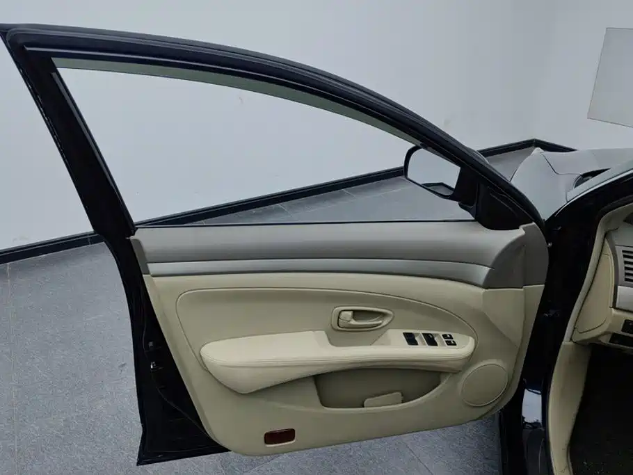 Nissan Sylphy — миниатюра 7
