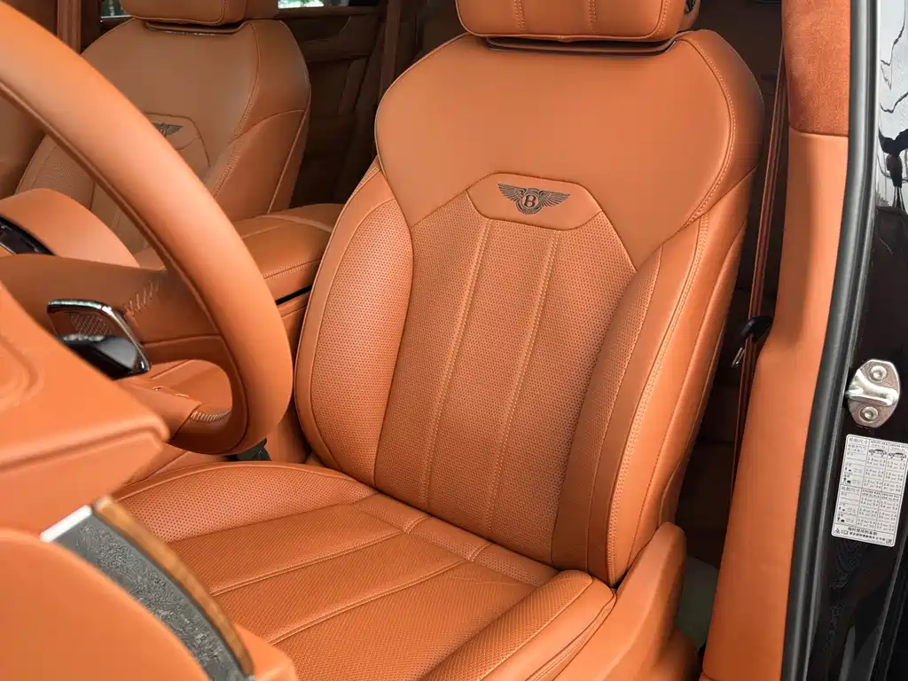Bentley Bentayga — миниатюра 11