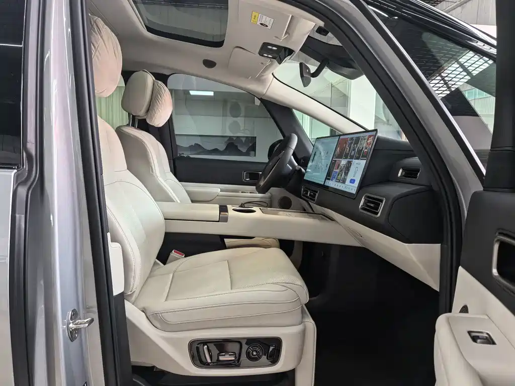 Li Auto Li MEGA — миниатюра 6