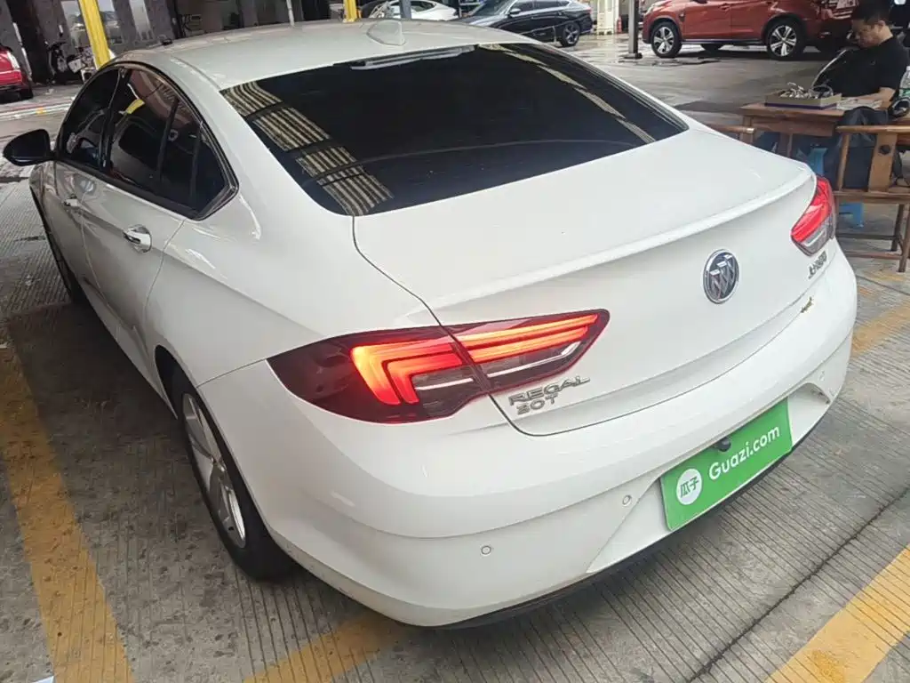 Buick Regal — миниатюра 5