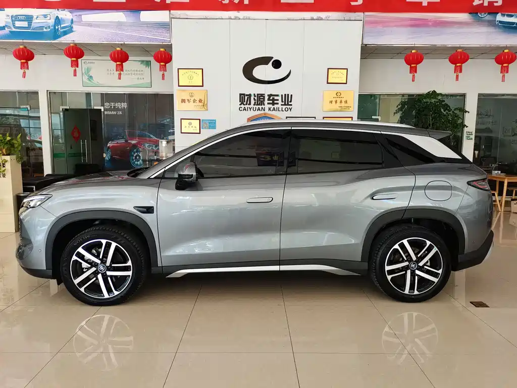 BYD L DM-i — миниатюра 4