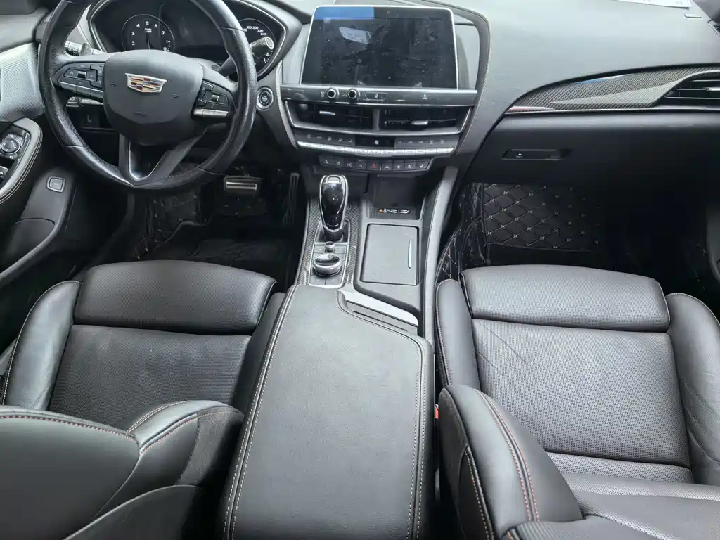 Cadillac CT5 — миниатюра 6