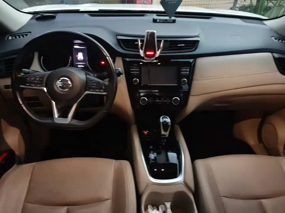Nissan X-Trail — миниатюра 12