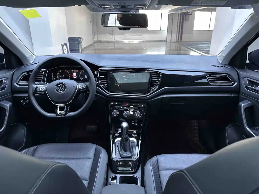 Volkswagen T-Roc — миниатюра 19