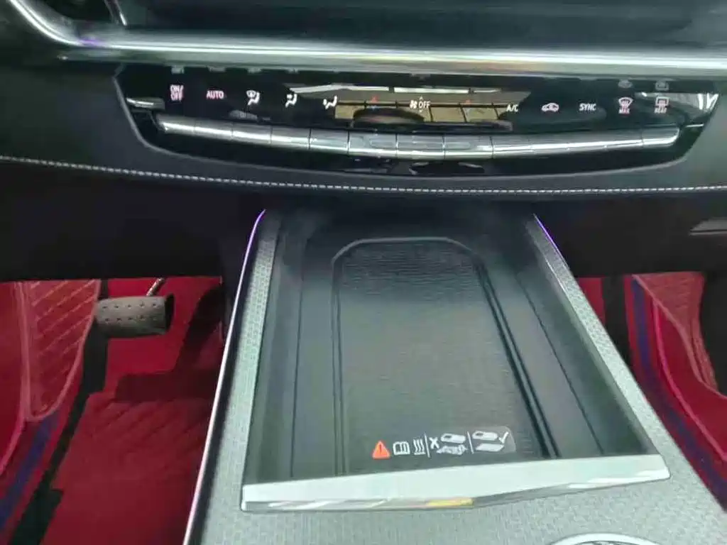Cadillac XT5 — миниатюра 12