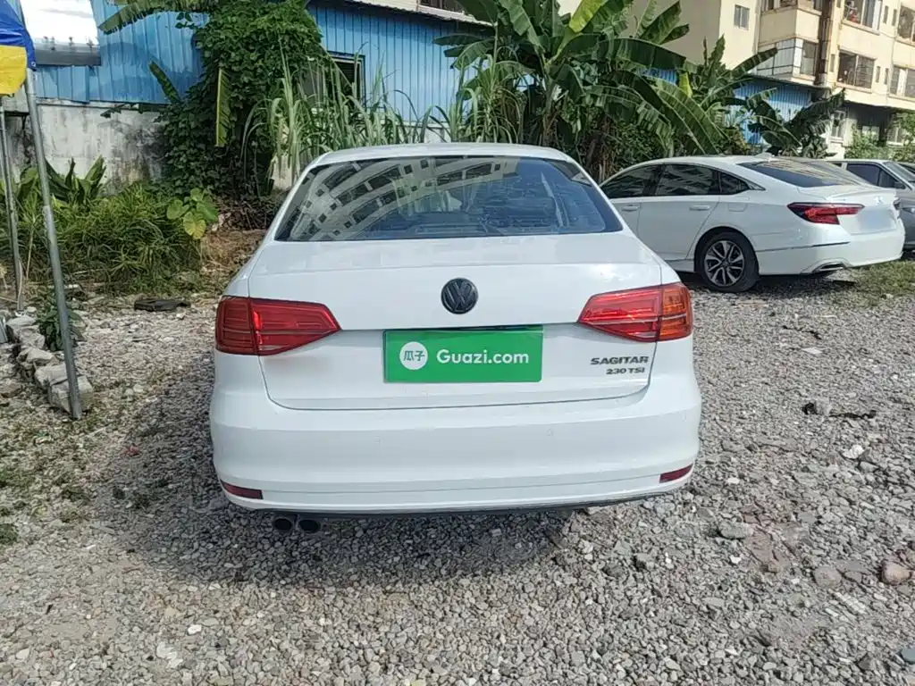 Volkswagen Sagitar — миниатюра 6