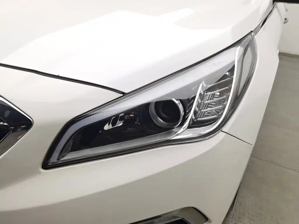 Hyundai Sonata — миниатюра 7