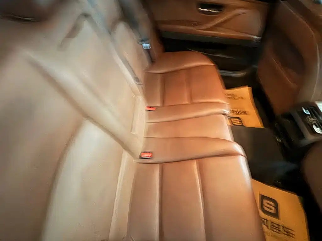 BMW 5 Series — миниатюра 11