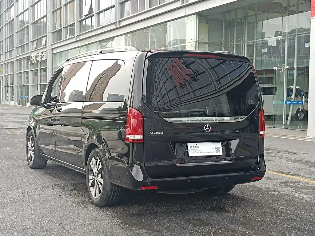 Mercedes-Benz V-Class — миниатюра 6