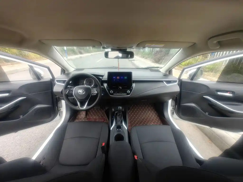Toyota Corolla — миниатюра 12