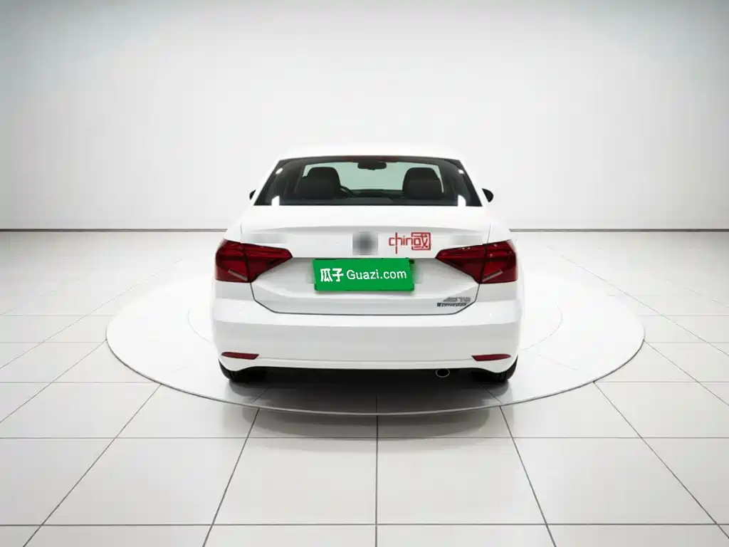 Volkswagen Jetta — миниатюра 5