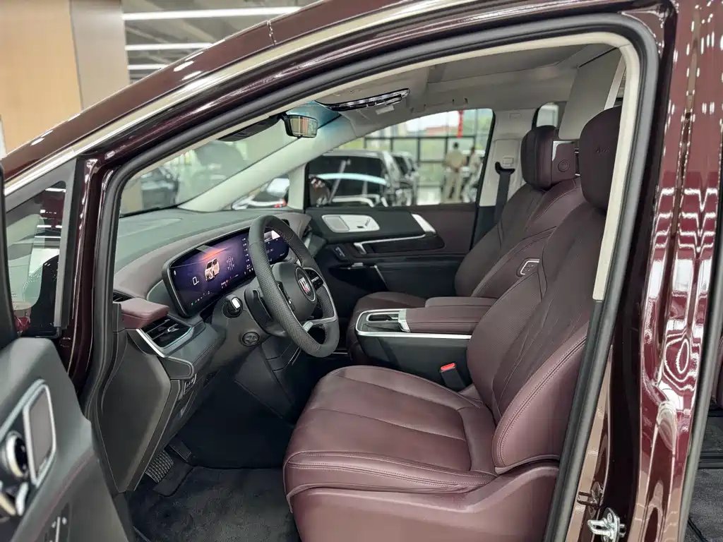 Buick Century 2025 2.0T мест