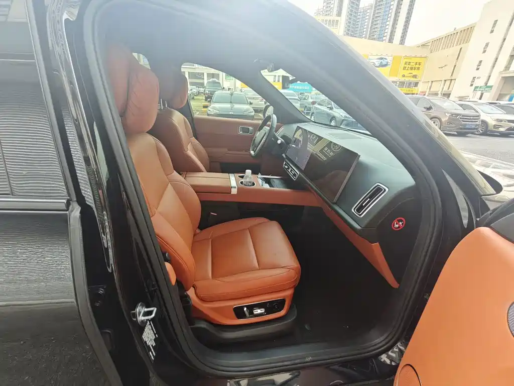 Li Auto Li L8 — миниатюра 5