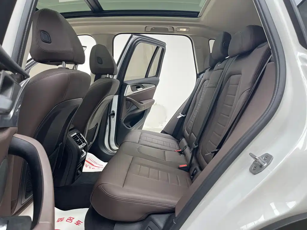 BMW X3 — миниатюра 11