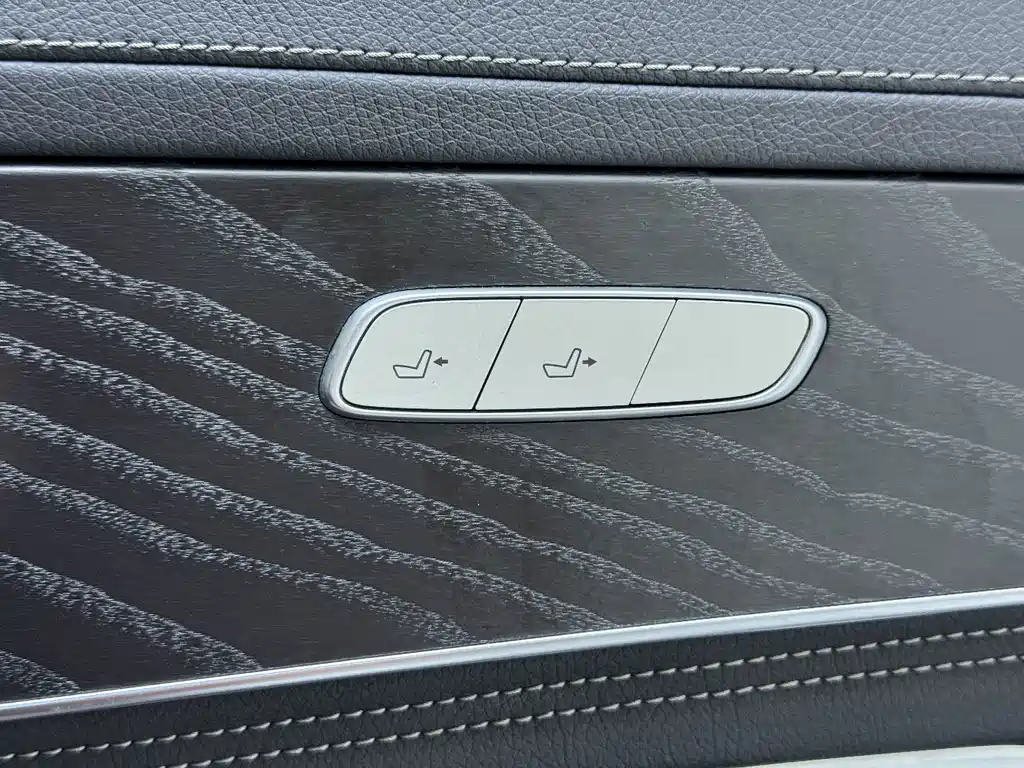Mercedes-Benz C-Class — миниатюра 9