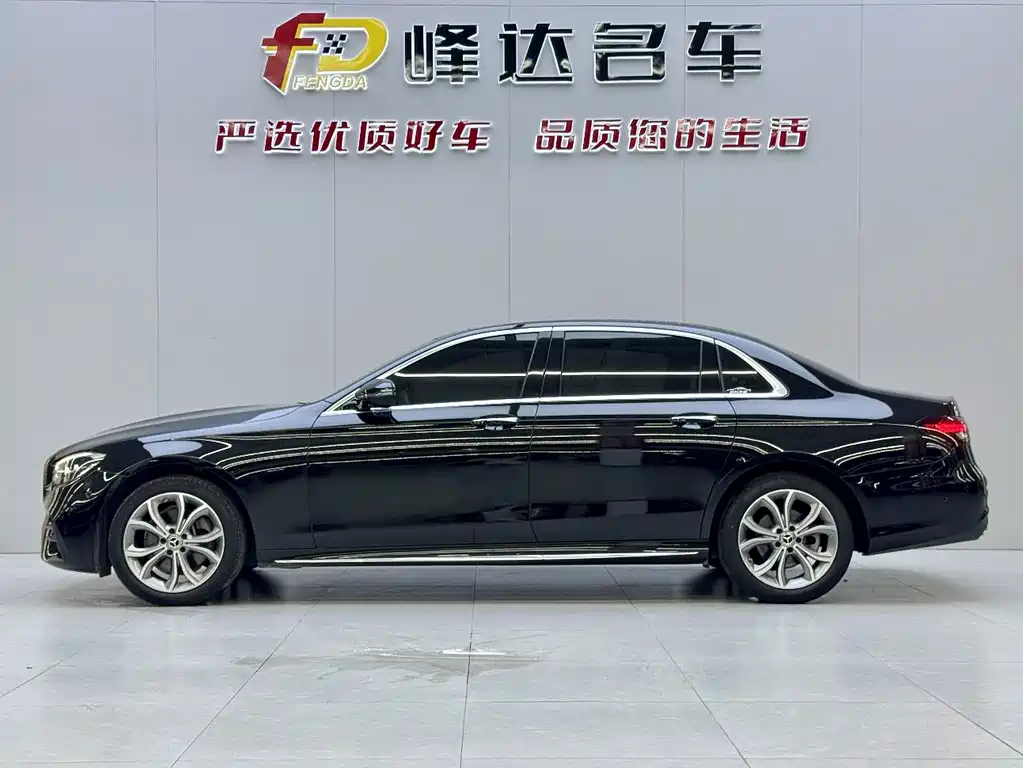 Mercedes-Benz E-Class — миниатюра 14