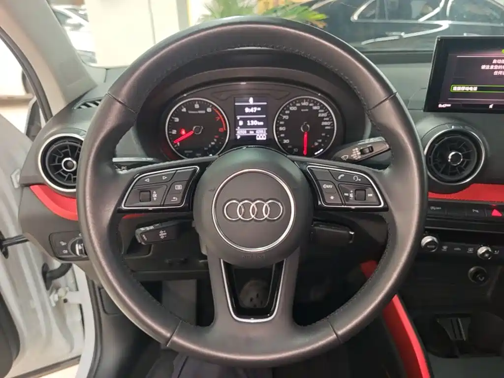 Audi Q2L — миниатюра 11