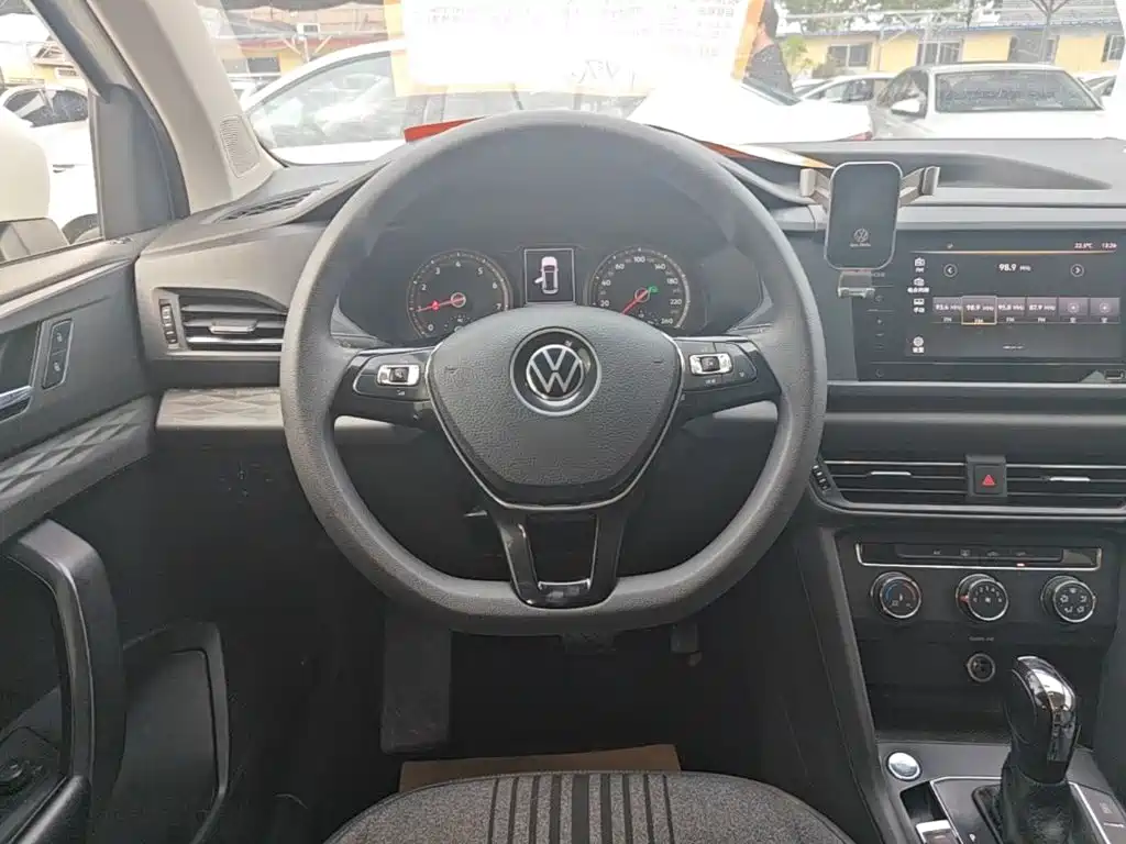 Volkswagen Tharu — миниатюра 11