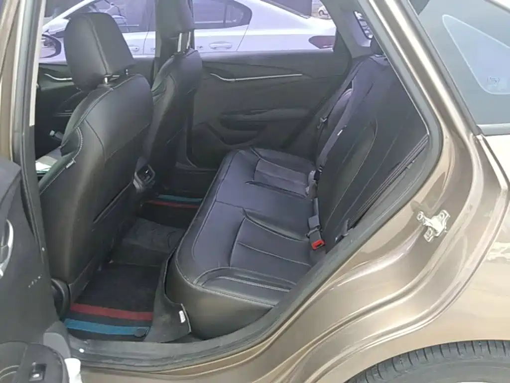 Buick Excelle — миниатюра 17