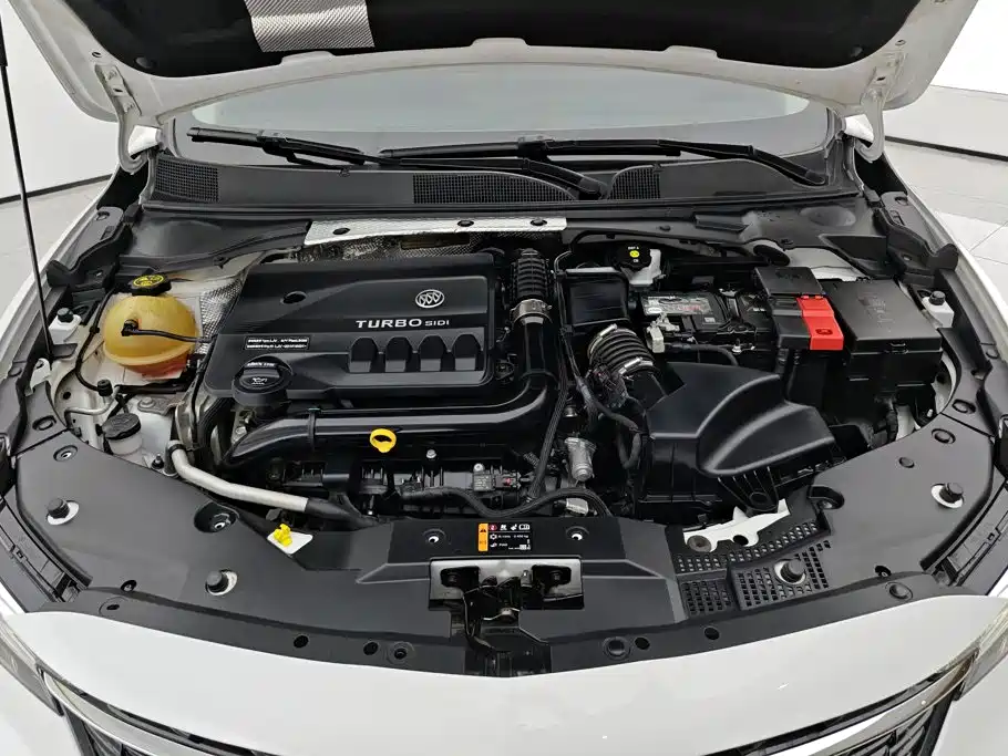 Buick Verano — миниатюра 9