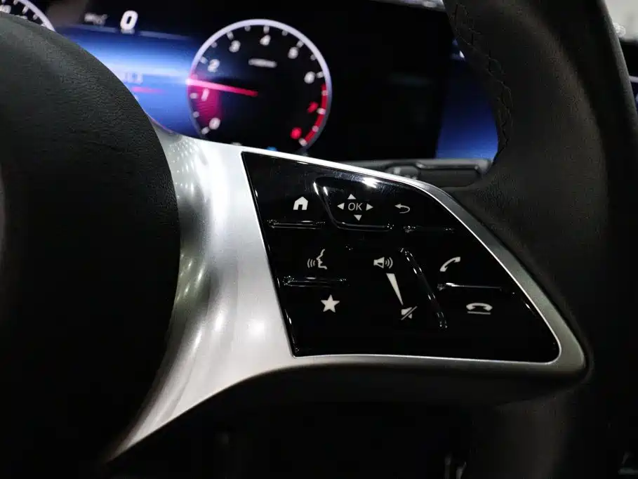 Mercedes-Benz GLB — миниатюра 15