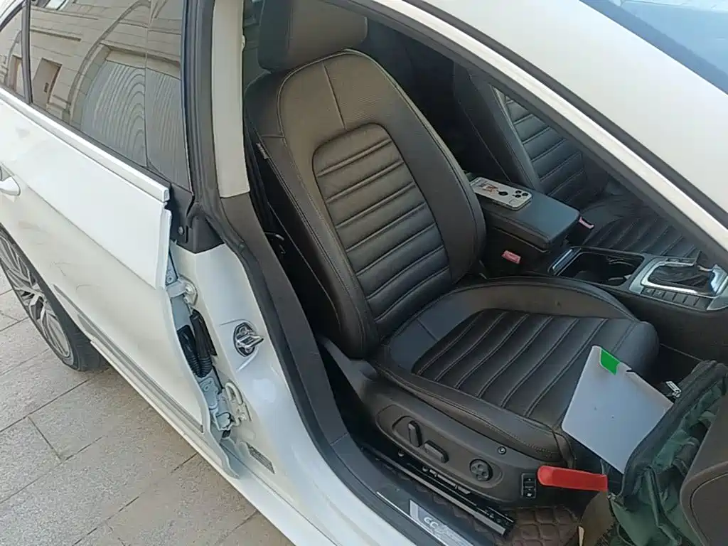 Volkswagen CC — миниатюра 20