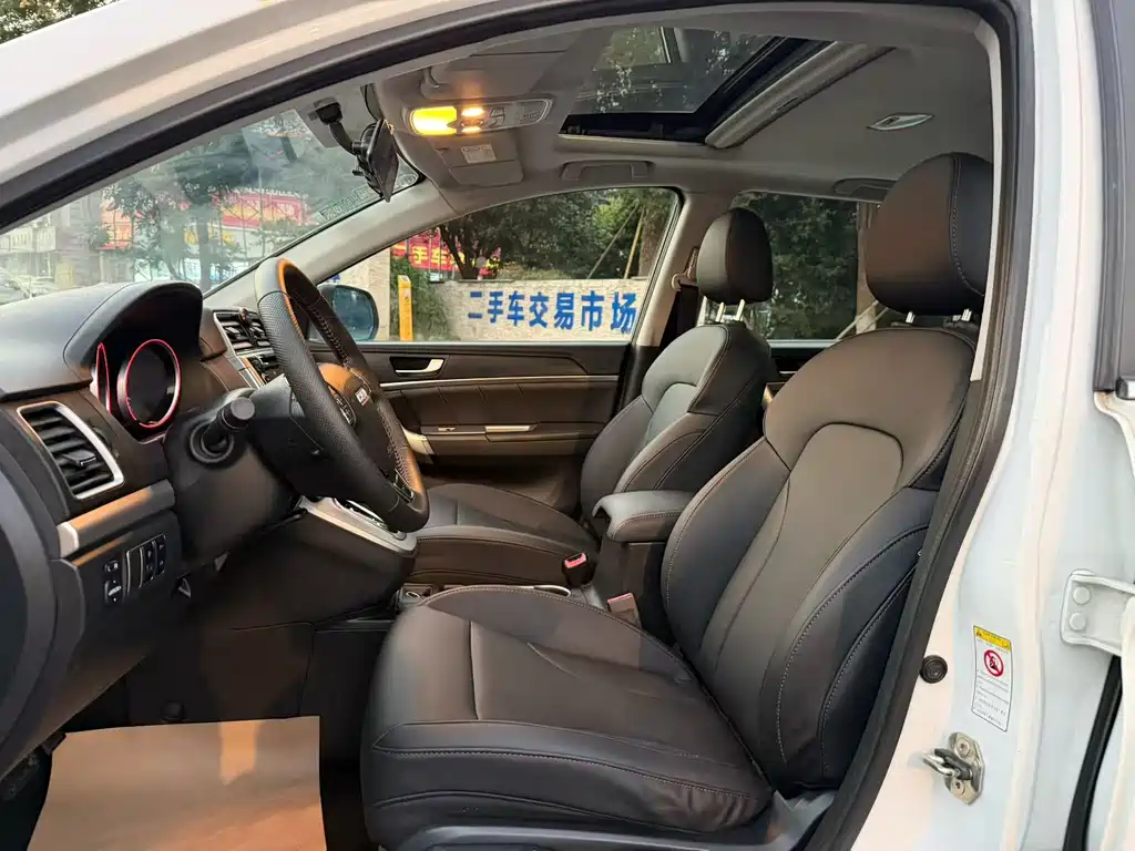 Haval M6 — миниатюра 6