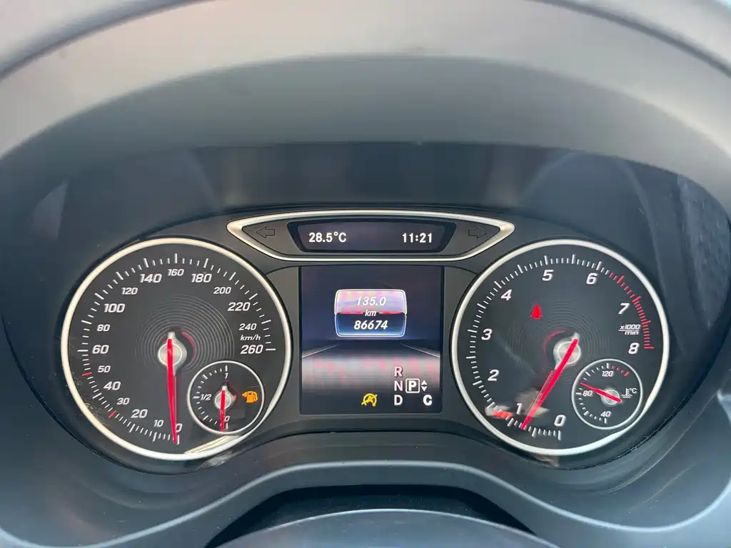 Mercedes-Benz A-Class (Import) — миниатюра 12