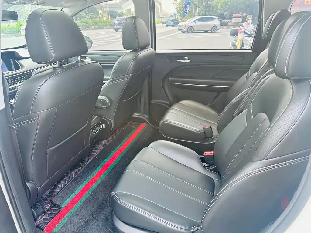 GAC Motor Trumpchi M6 — миниатюра 11