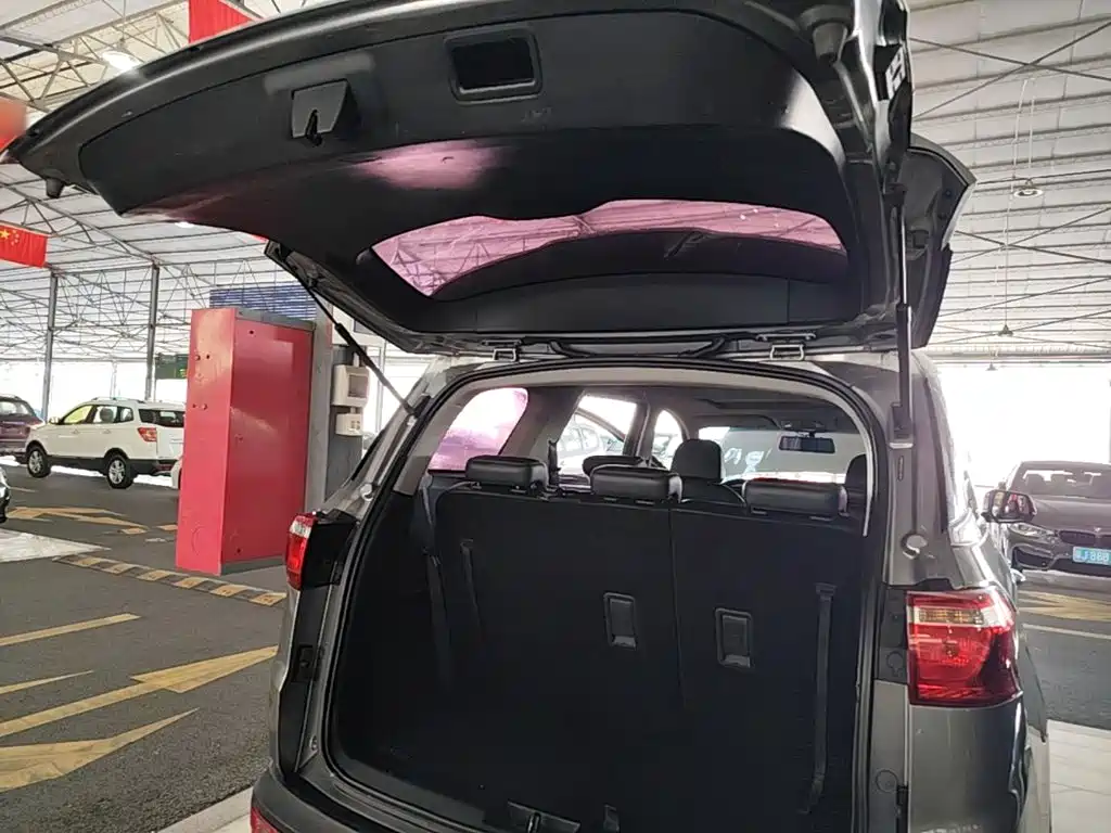 Wuling Hongguang S3 — миниатюра 19