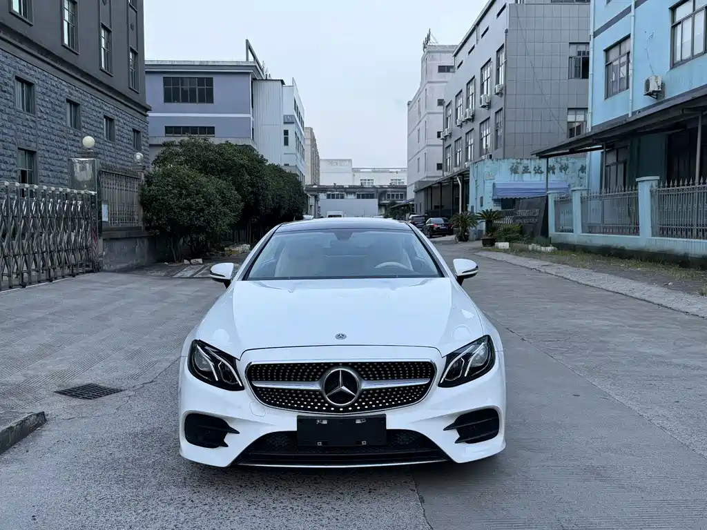 Mercedes-Benz E-Class (Import) — миниатюра 2