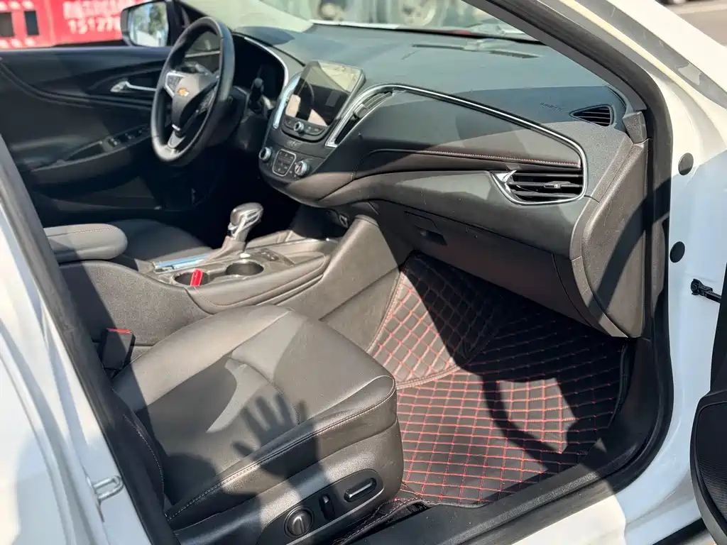 Chevrolet Malibu XL — миниатюра 10