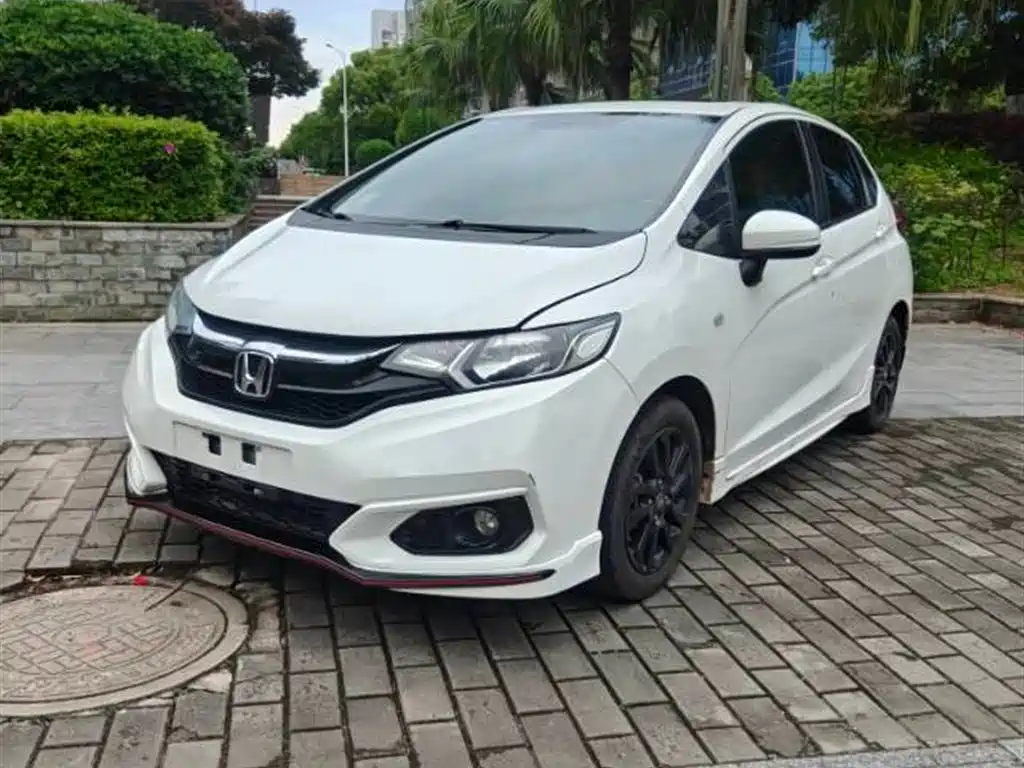 Honda Fit 2018 1.5L CVT Trend Sport + Edition