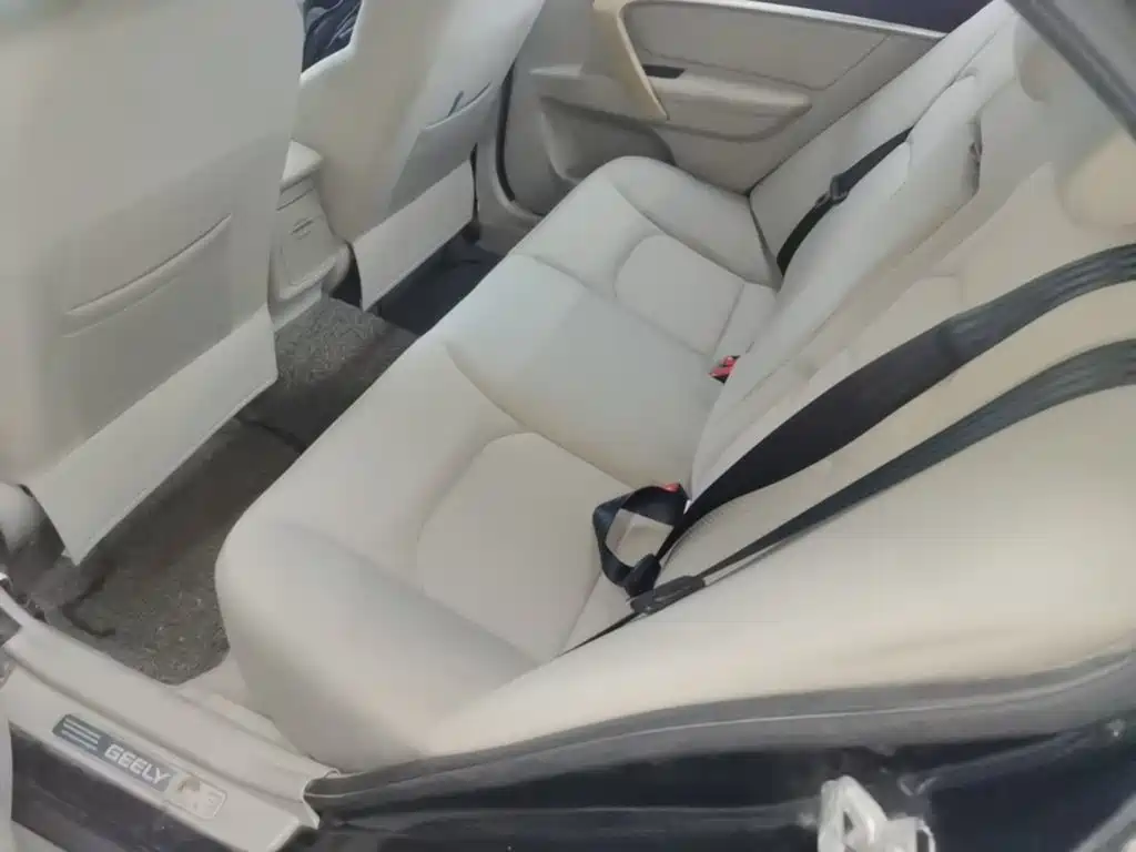 Geely Emgrand — миниатюра 17