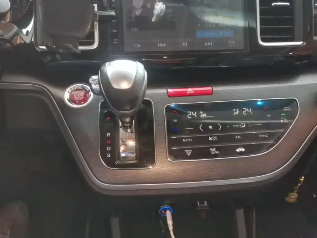 Honda Elysion — миниатюра 14