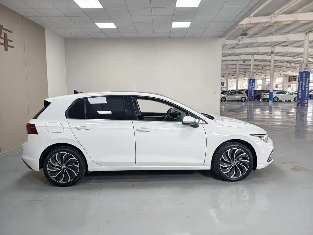 Volkswagen Golf — миниатюра 8