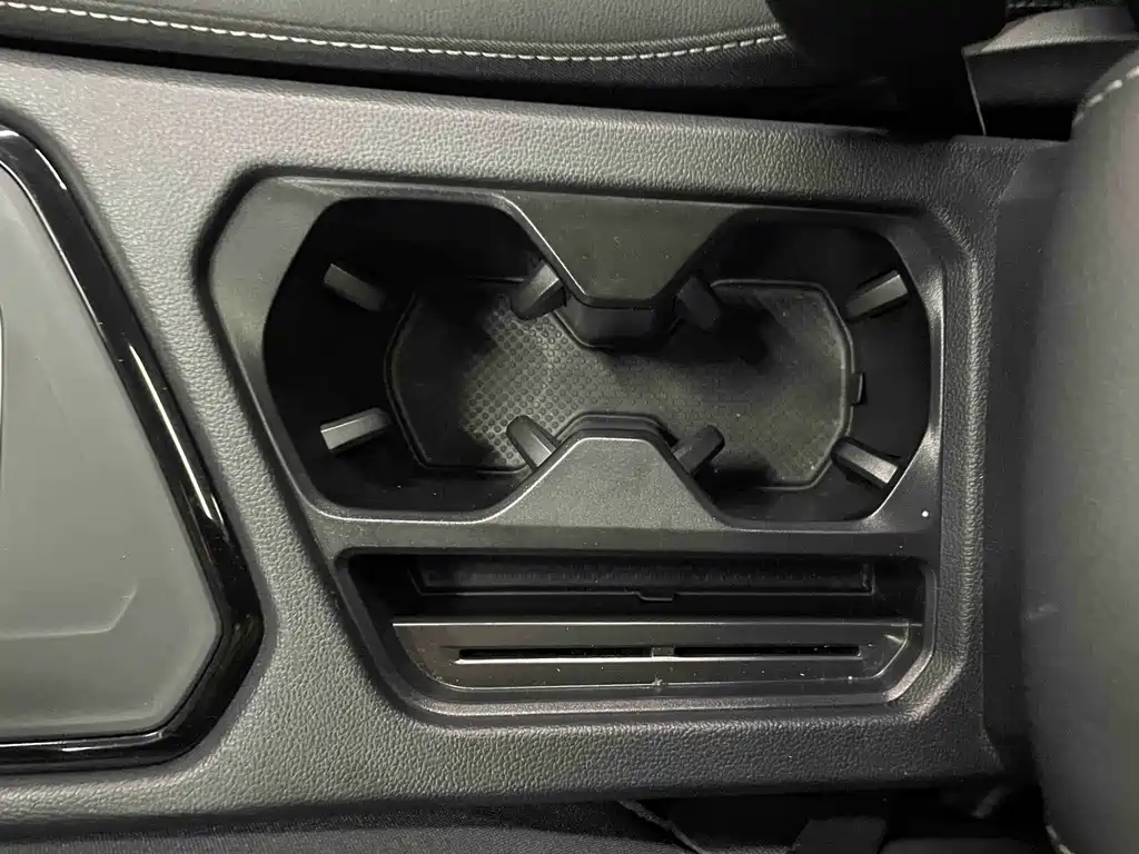 Volkswagen Tiguan L — миниатюра 33