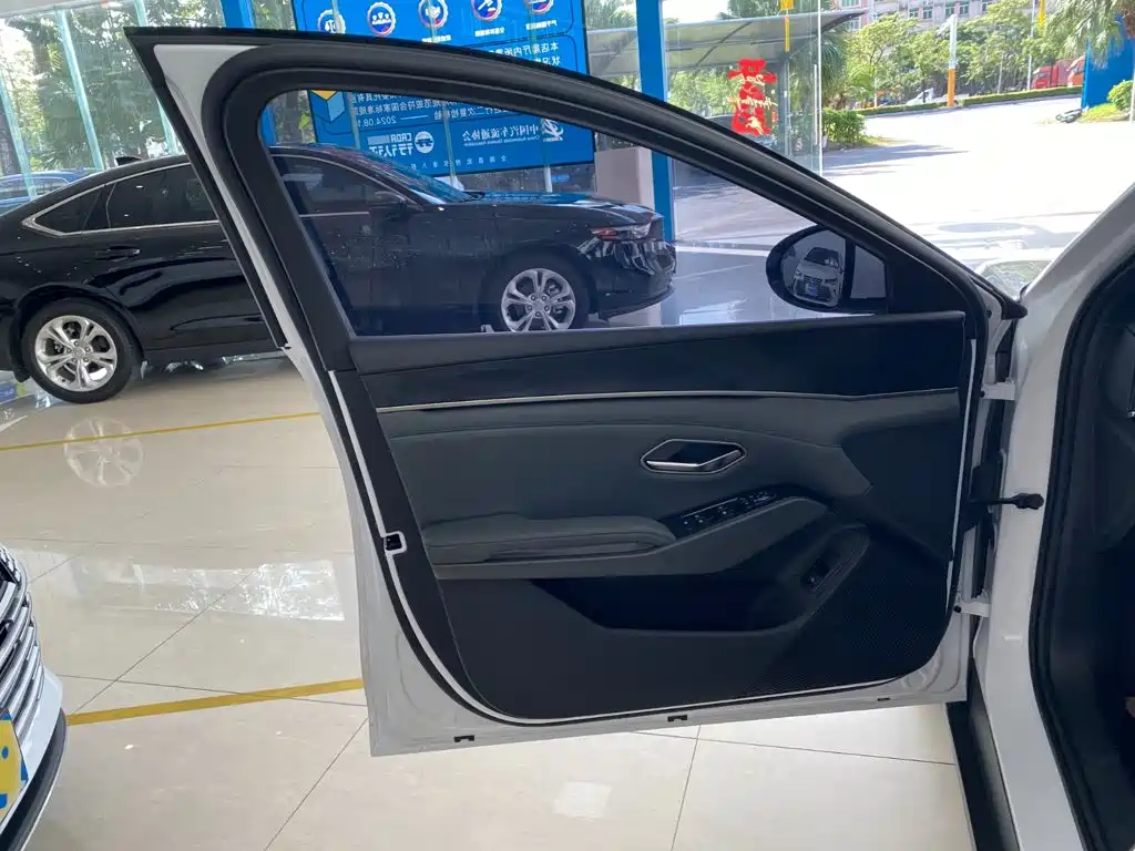 BYD Qin L — миниатюра 4