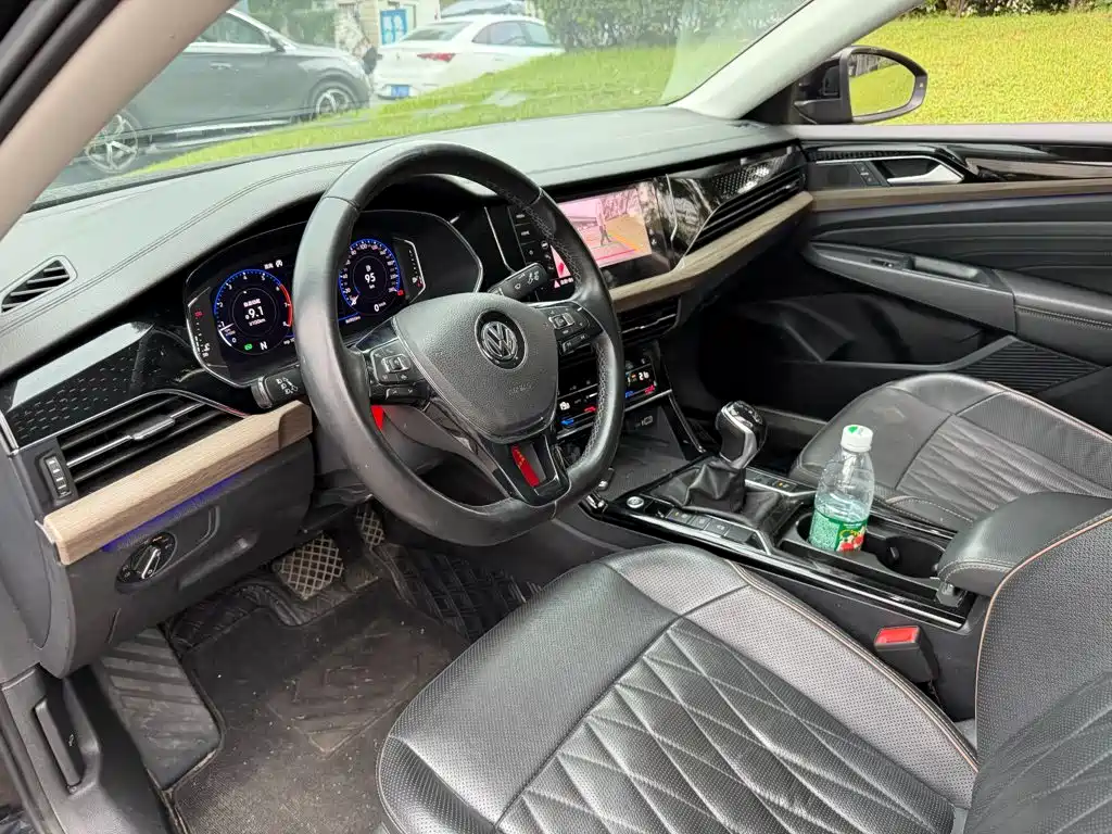 Volkswagen Passat — миниатюра 7