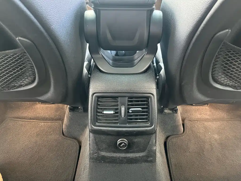 BMW X1 — миниатюра 11