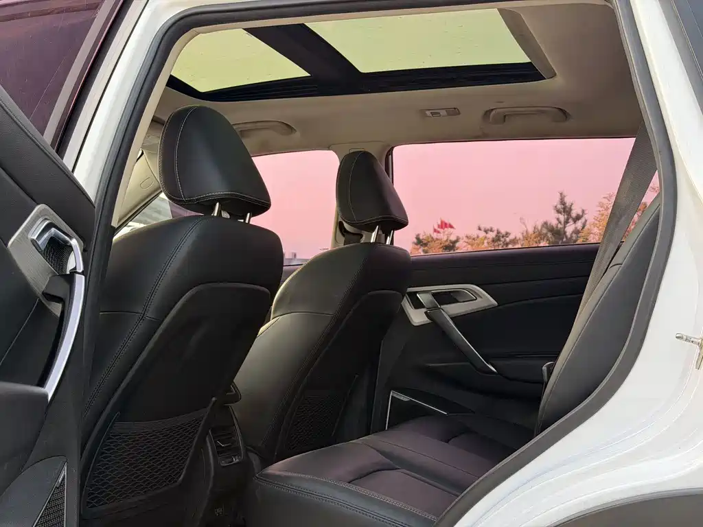 Geely Boyue — миниатюра 18