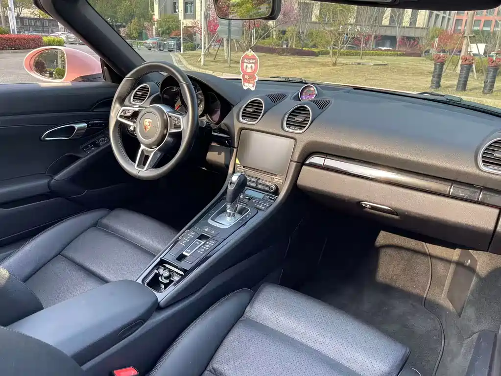 Porsche 718 - фото 7