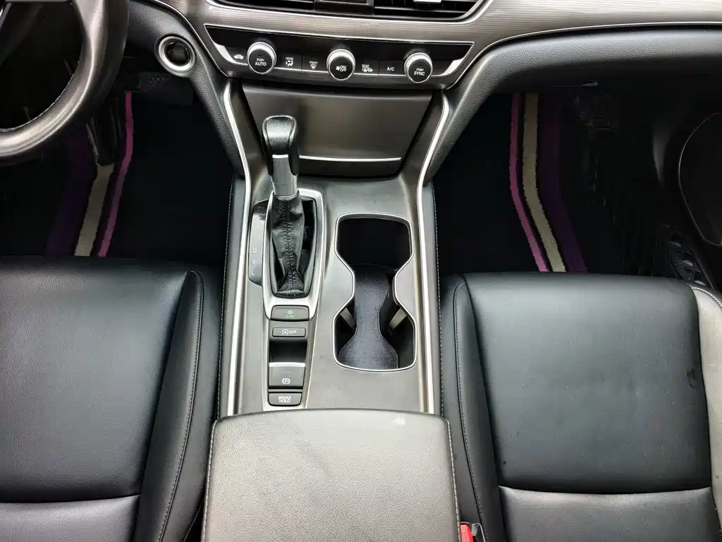 Honda Accord — миниатюра 9