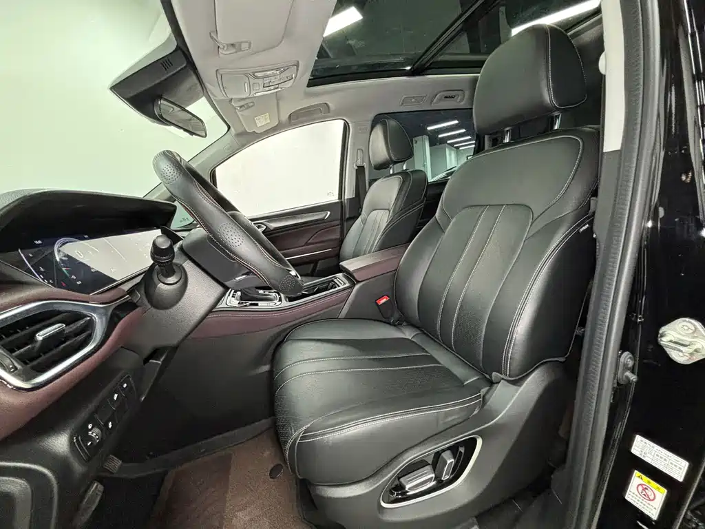 GAC Motor Trumpchi M6 — миниатюра 8