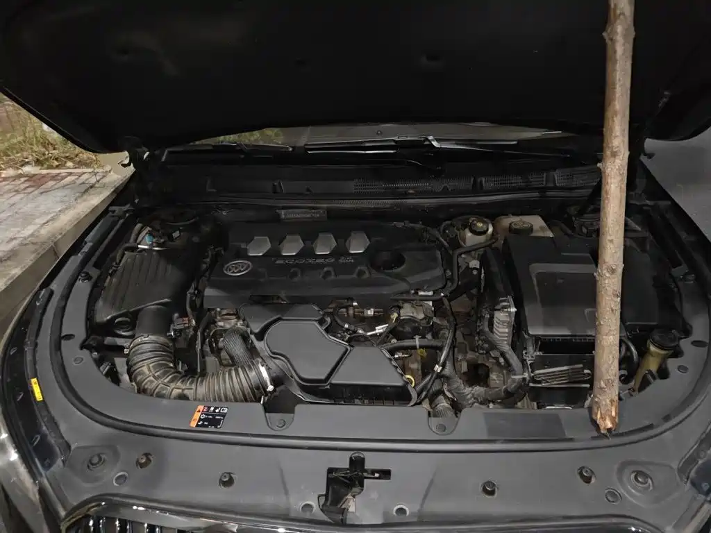 Buick LaCrosse — миниатюра 11