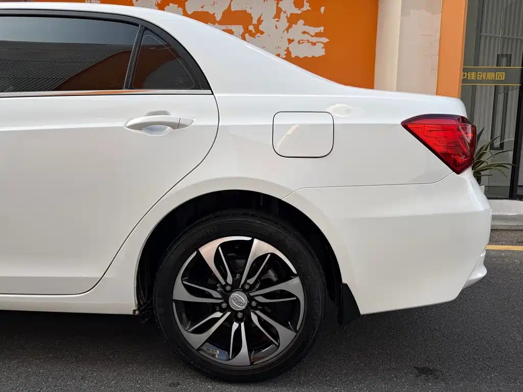 BYD Qin NEV — миниатюра 13