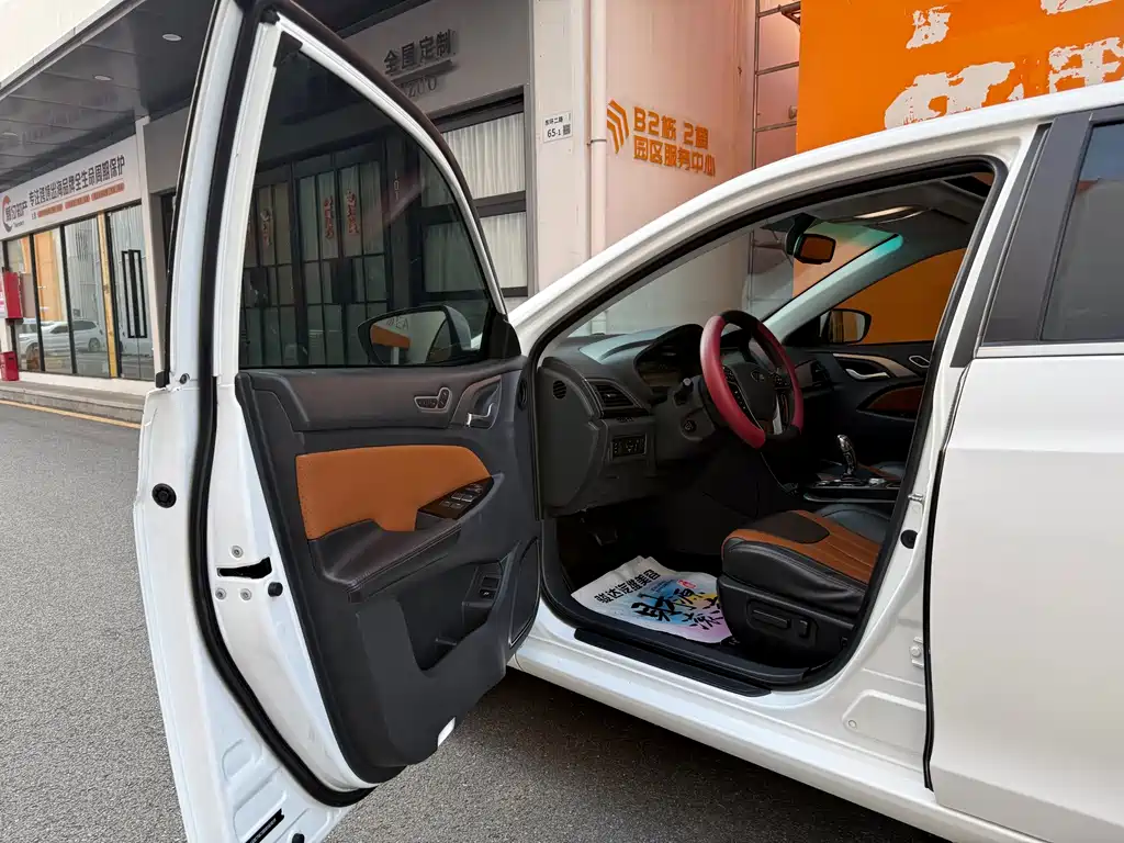 BYD Qin NEV — миниатюра 8